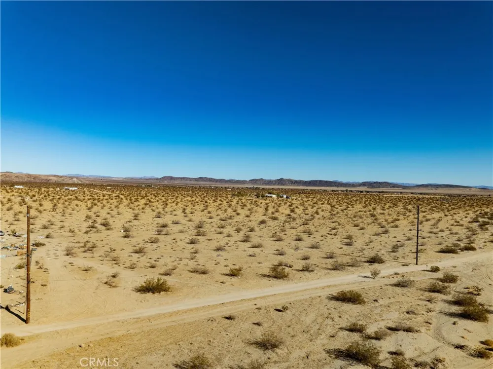 64004 Desert Trail Drive Joshua Tree, CA 92252