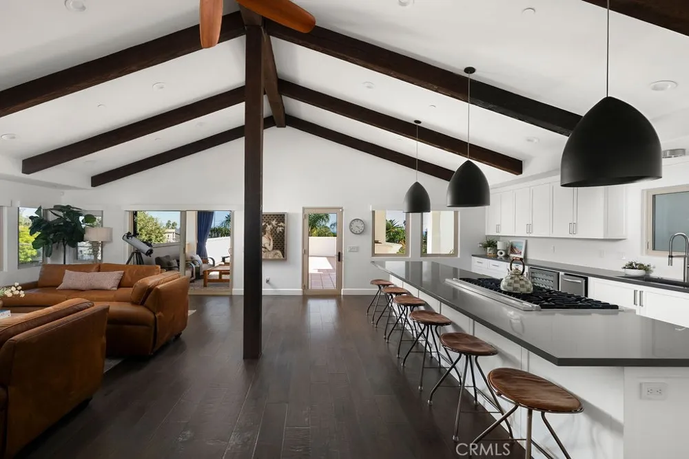 205 W Avenida Valencia San Clemente, CA 92672