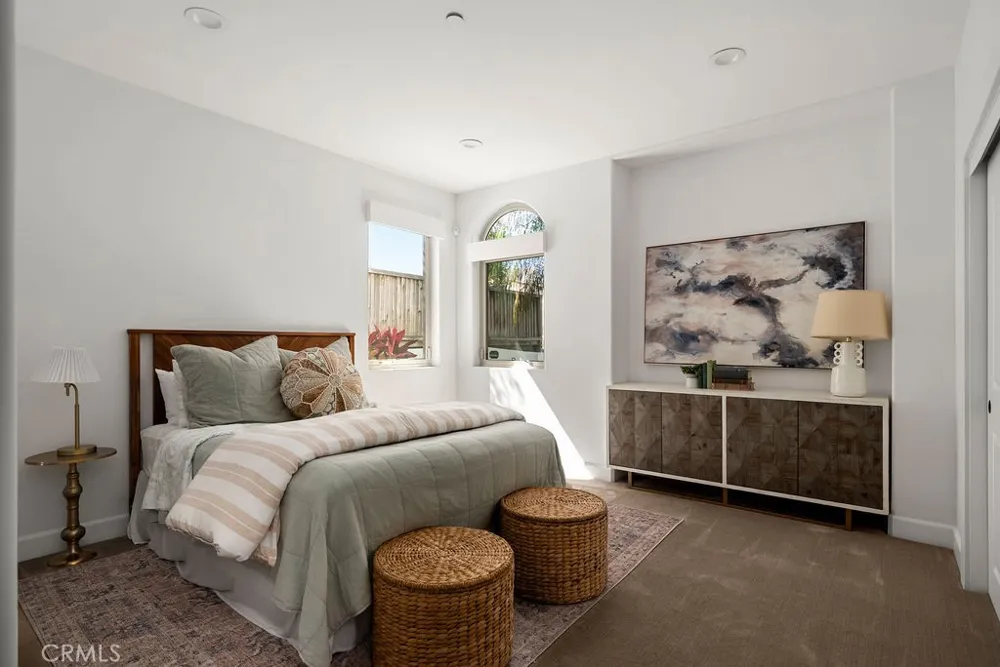 205 W Avenida Valencia San Clemente, CA 92672