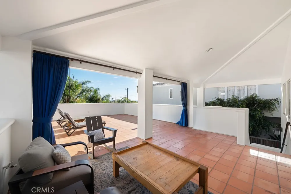 205 W Avenida Valencia San Clemente, CA 92672