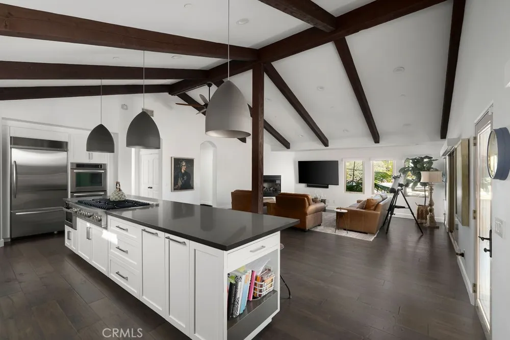 205 W Avenida Valencia San Clemente, CA 92672