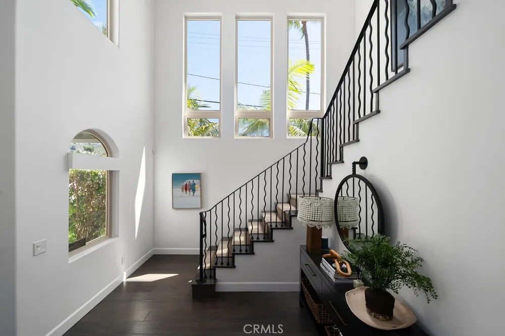 205 W Avenida Valencia San Clemente, CA 92672