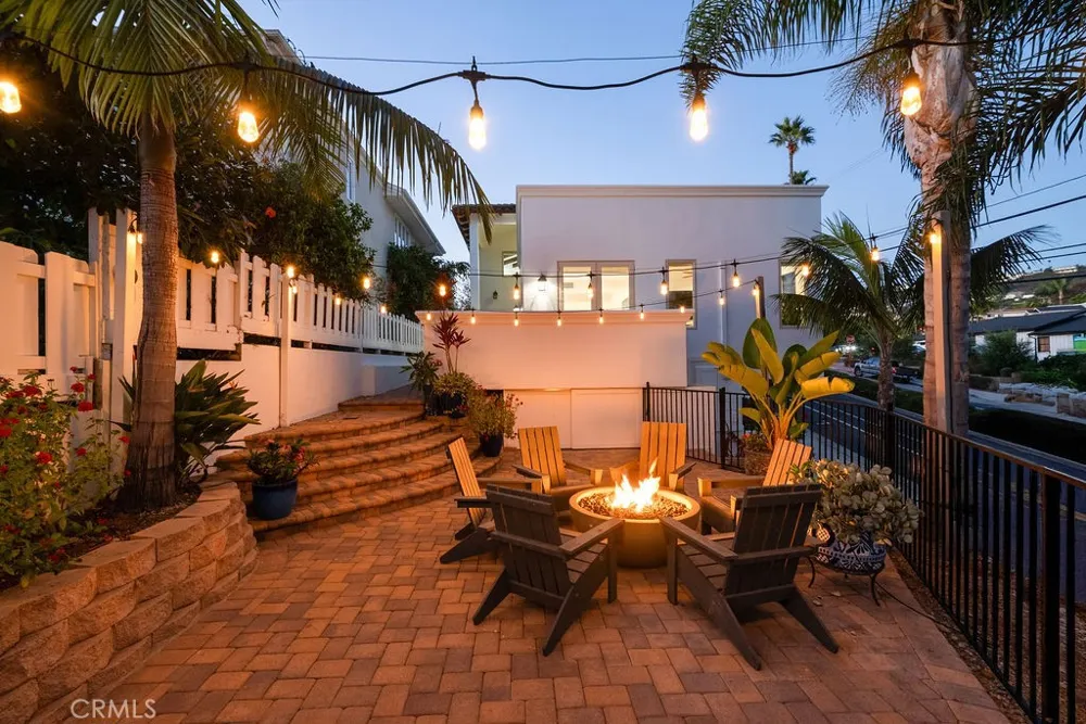 205 W Avenida Valencia San Clemente, CA 92672