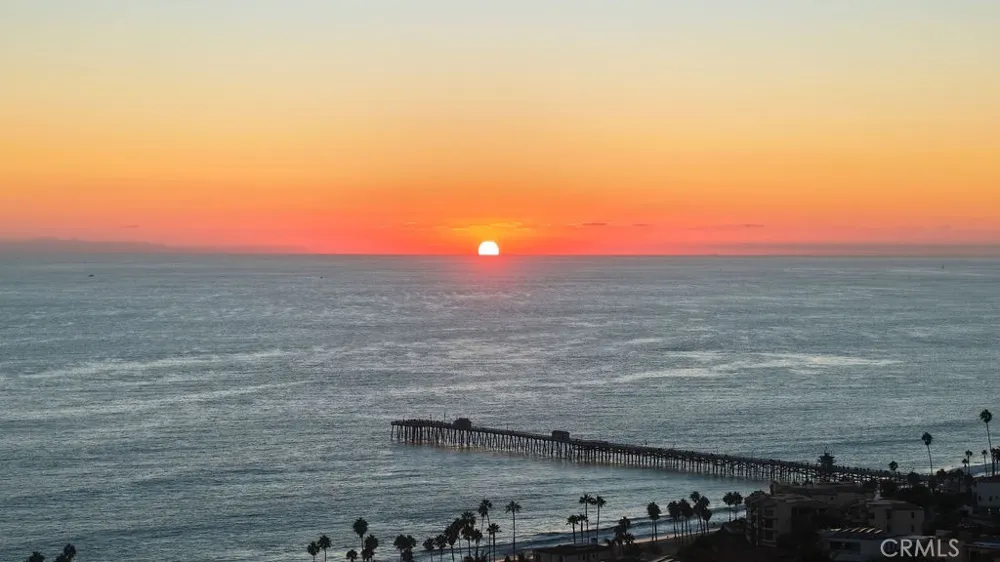 205 W Avenida Valencia San Clemente, CA 92672