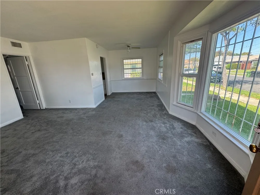 2408 W 85th #2410 Inglewood, CA 90305