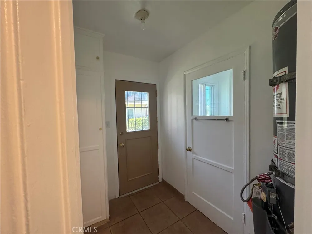 2408 W 85th #2410 Inglewood, CA 90305