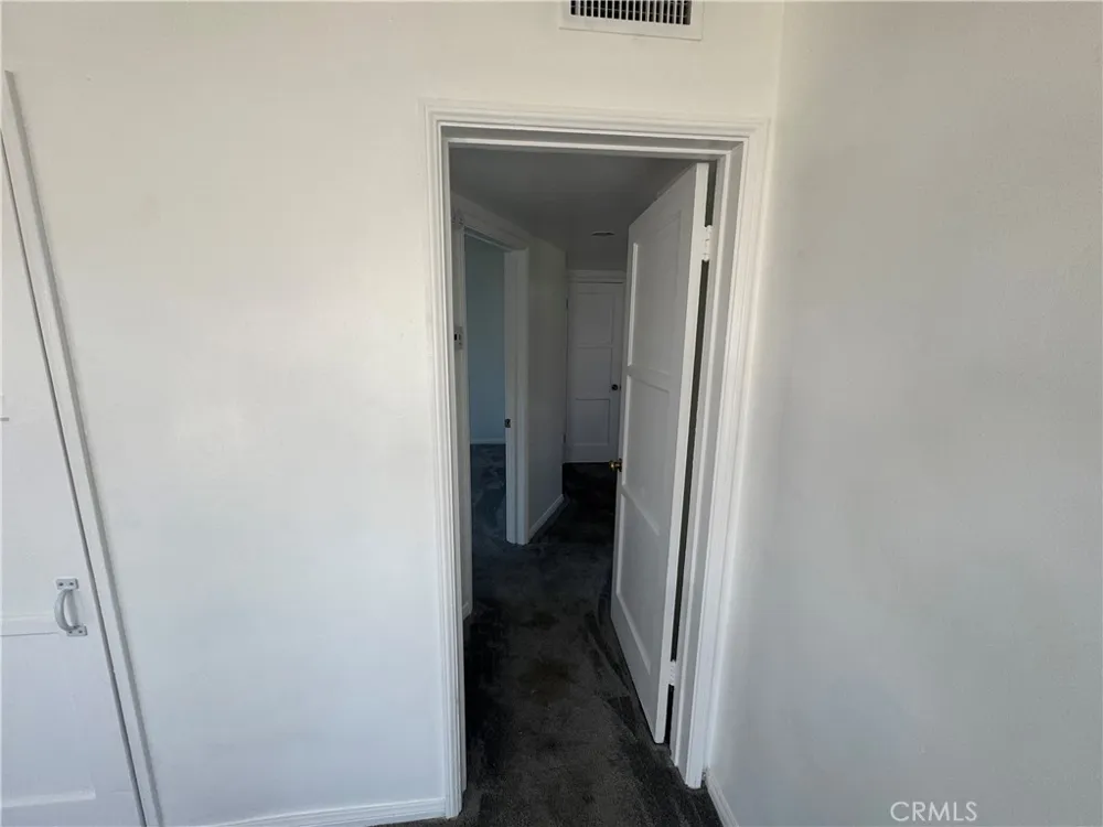 2408 W 85th #2410 Inglewood, CA 90305