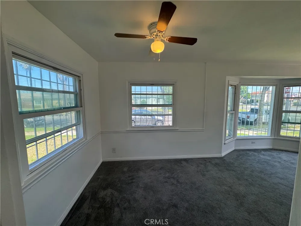 2408 W 85th #2410 Inglewood, CA 90305