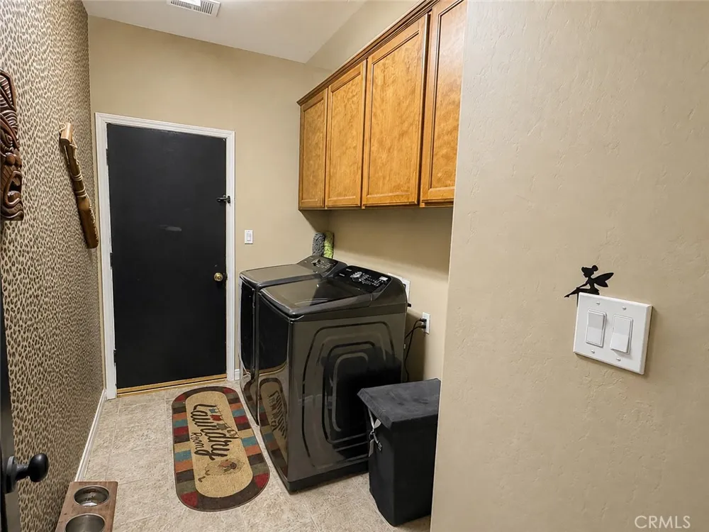 11107 Snowcreek Falls Bakersfield, CA 93312