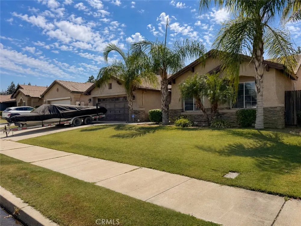 11107 Snowcreek Falls Bakersfield, CA 93312