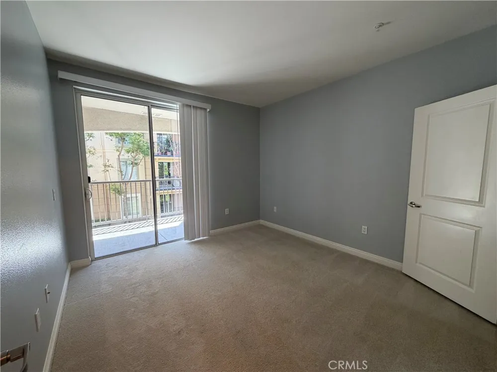 2272 Scholarship Irvine, CA 92612