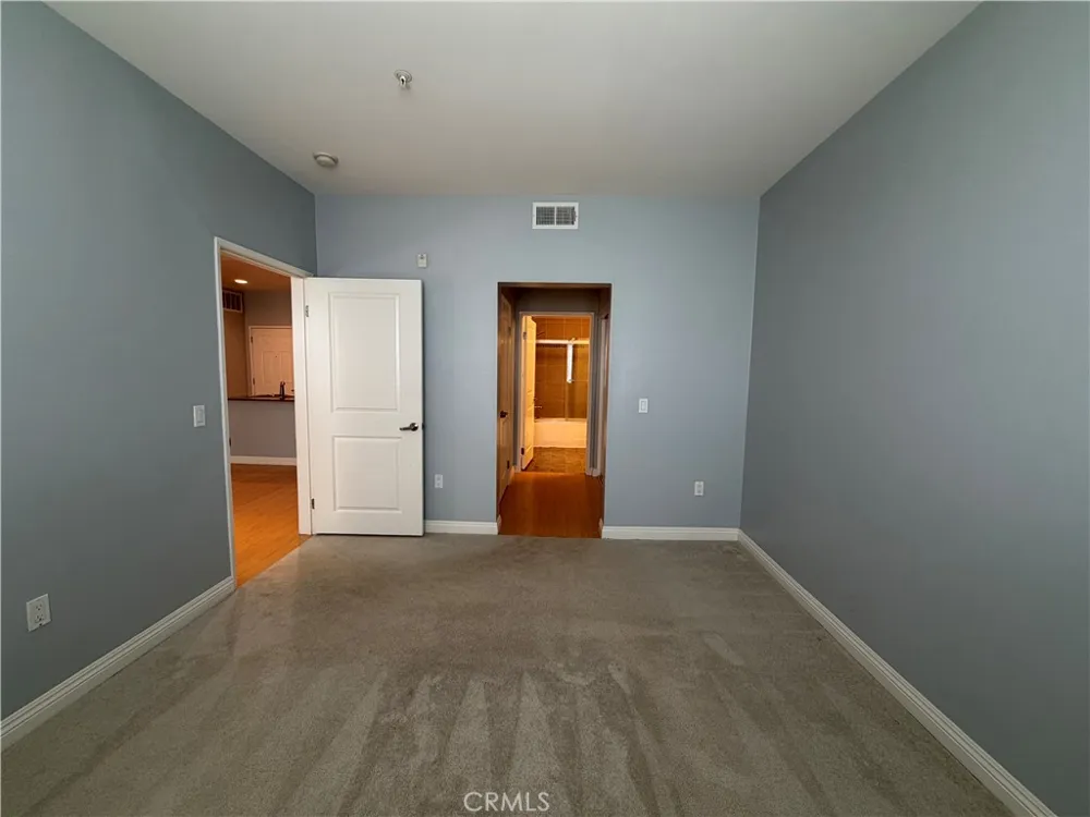 2272 Scholarship Irvine, CA 92612