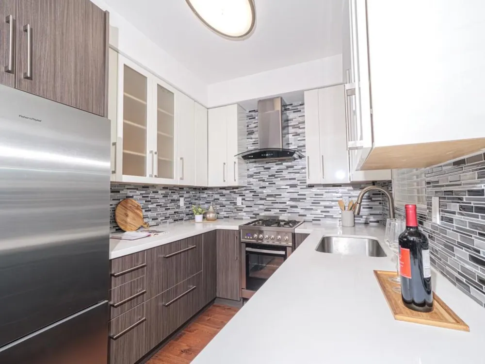 2139 Carlmont Drive Belmont, CA 94002