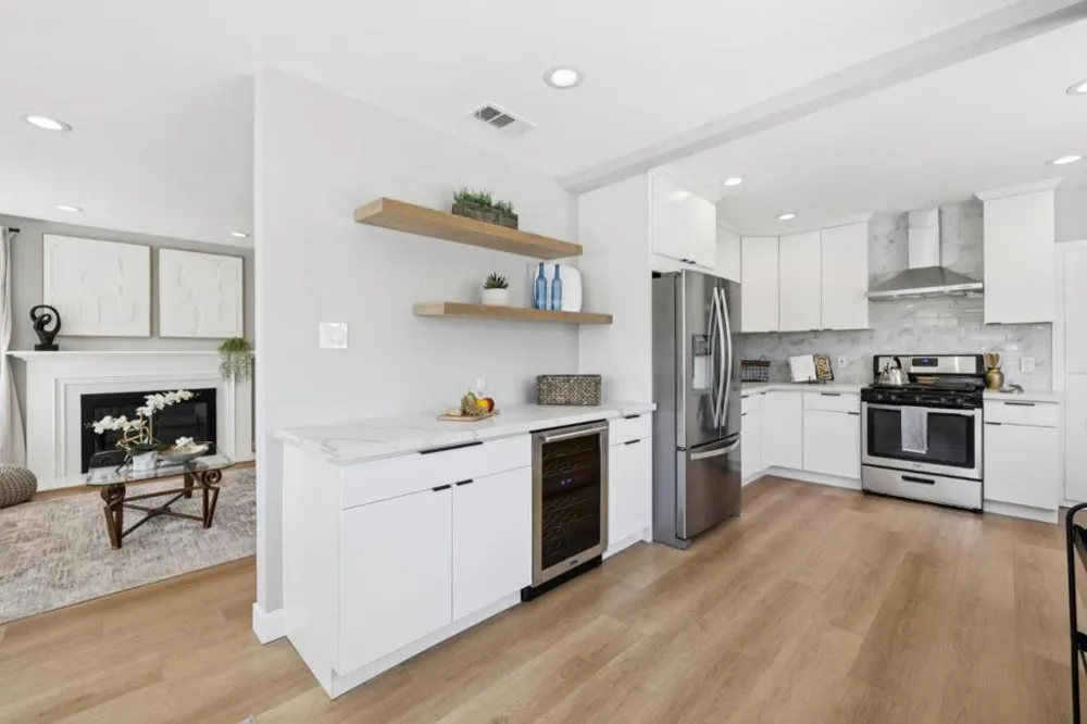 45 E Hillsdale Boulevard San Mateo, CA 94403