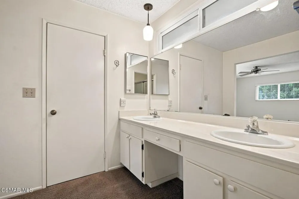 812 Chaparral Court Thousand Oaks, CA 91320