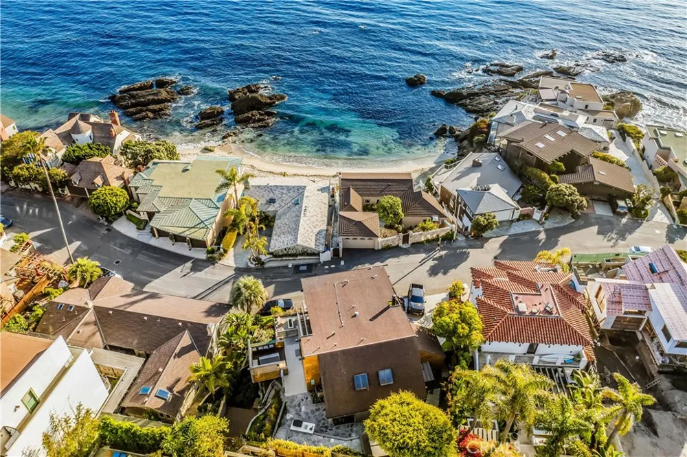 1944 Ocean Laguna Beach, CA 92651