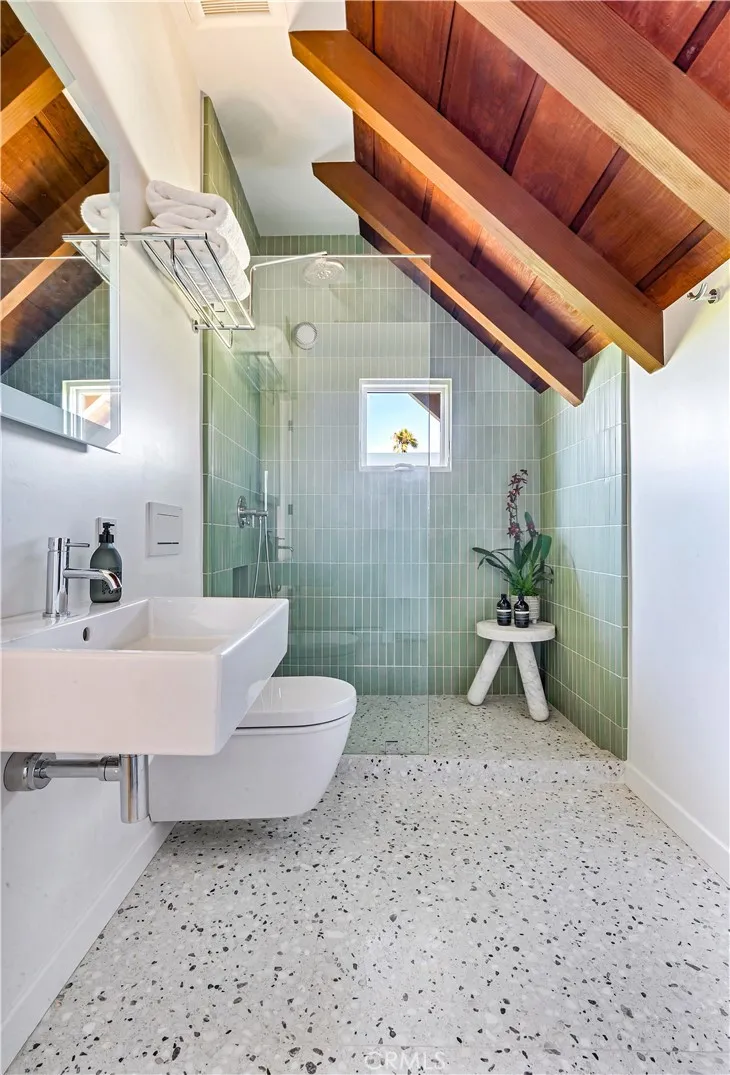 1944 Ocean Laguna Beach, CA 92651