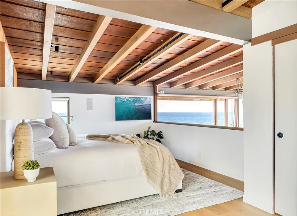 1944 Ocean Laguna Beach, CA 92651