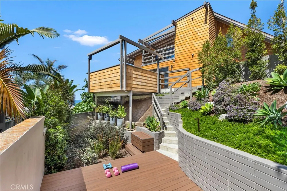 1944 Ocean Laguna Beach, CA 92651
