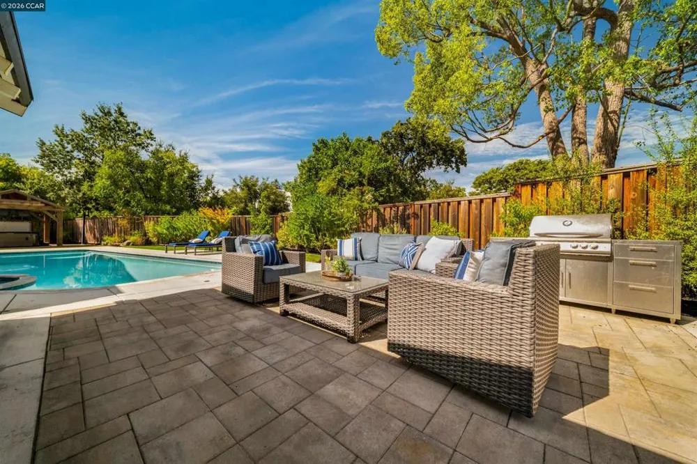 3318 Cottingham Ct Walnut Creek, CA 94598