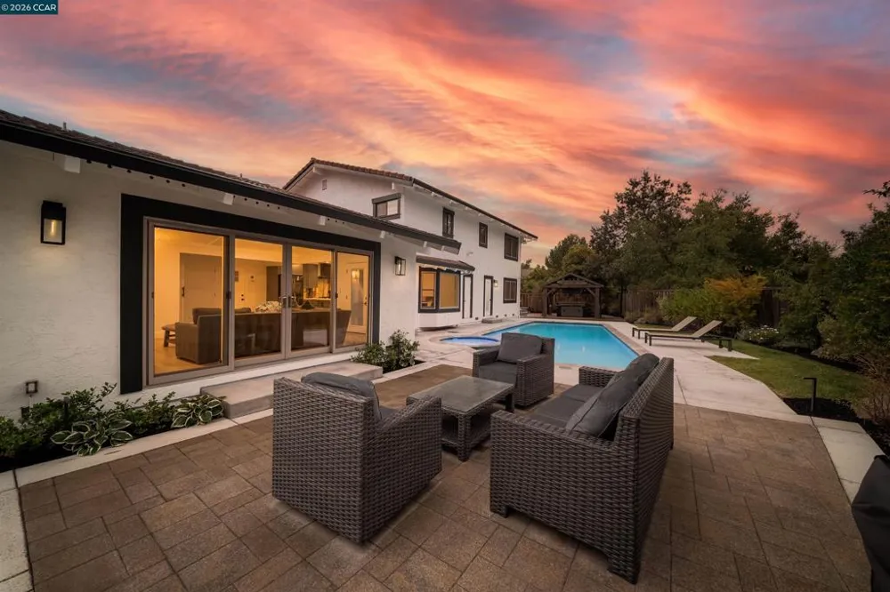 3318 Cottingham Ct Walnut Creek, CA 94598