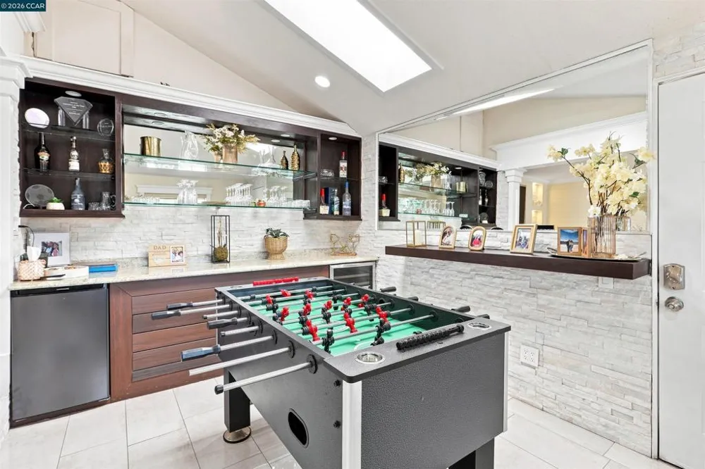 1386 Lichen Ct Concord, CA 94521