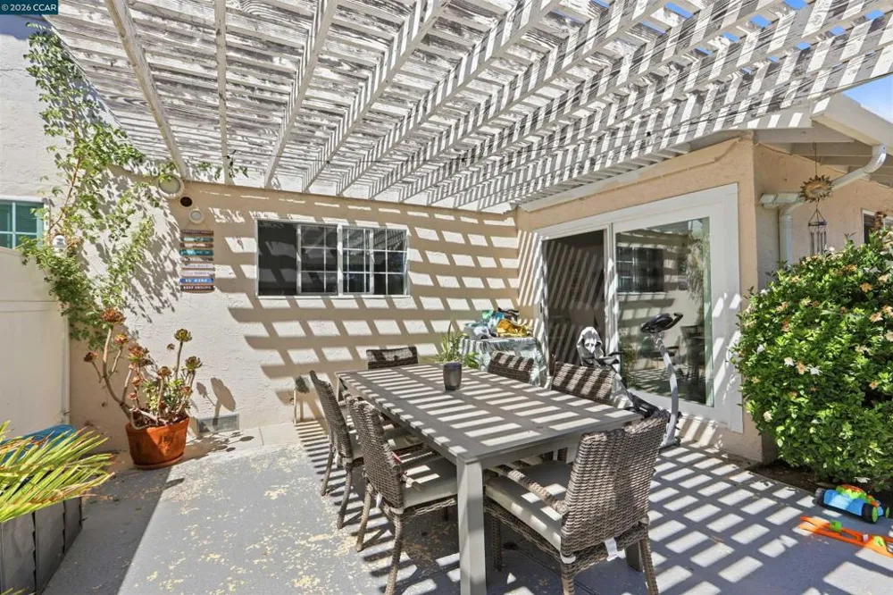 1386 Lichen Ct Concord, CA 94521