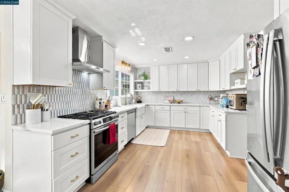 1386 Lichen Ct Concord, CA 94521