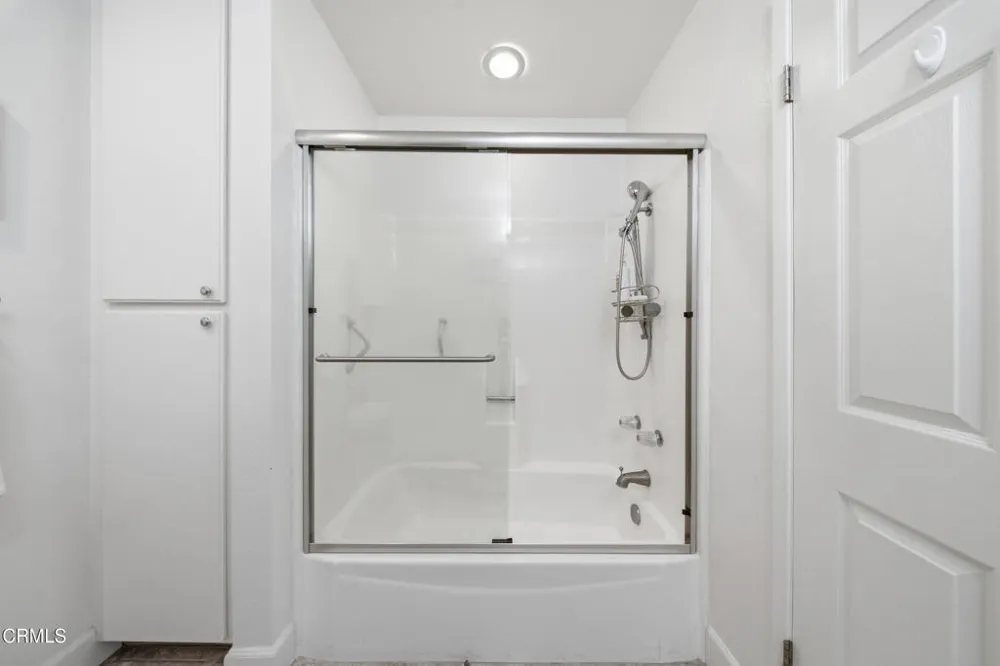 254 Sequoia Court #33 Thousand Oaks, CA 91360