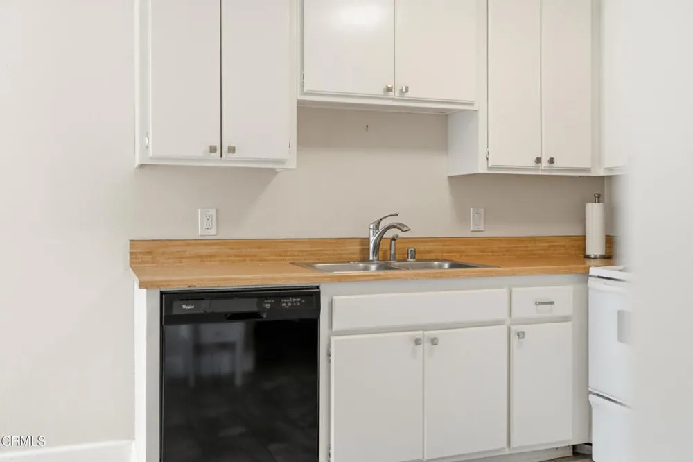 254 Sequoia Court #33 Thousand Oaks, CA 91360