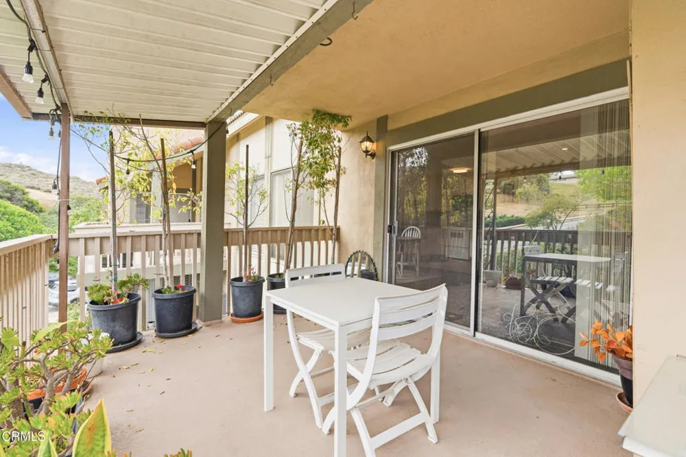 254 Sequoia Court #33 Thousand Oaks, CA 91360