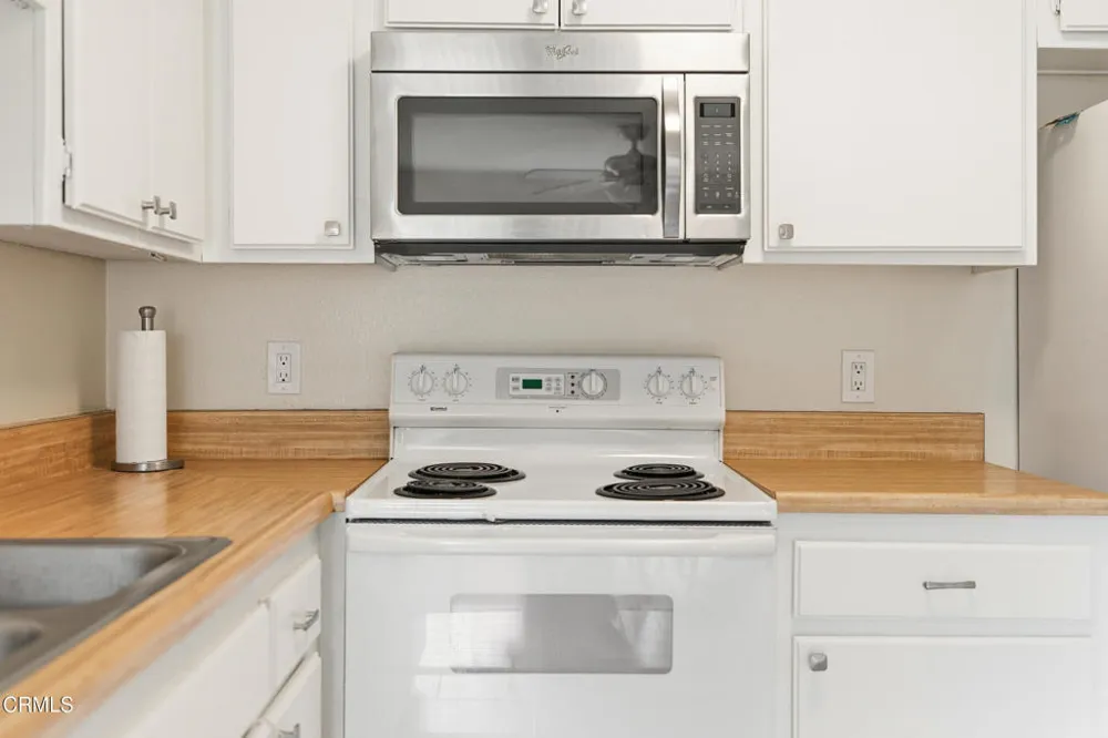 254 Sequoia Court #33 Thousand Oaks, CA 91360