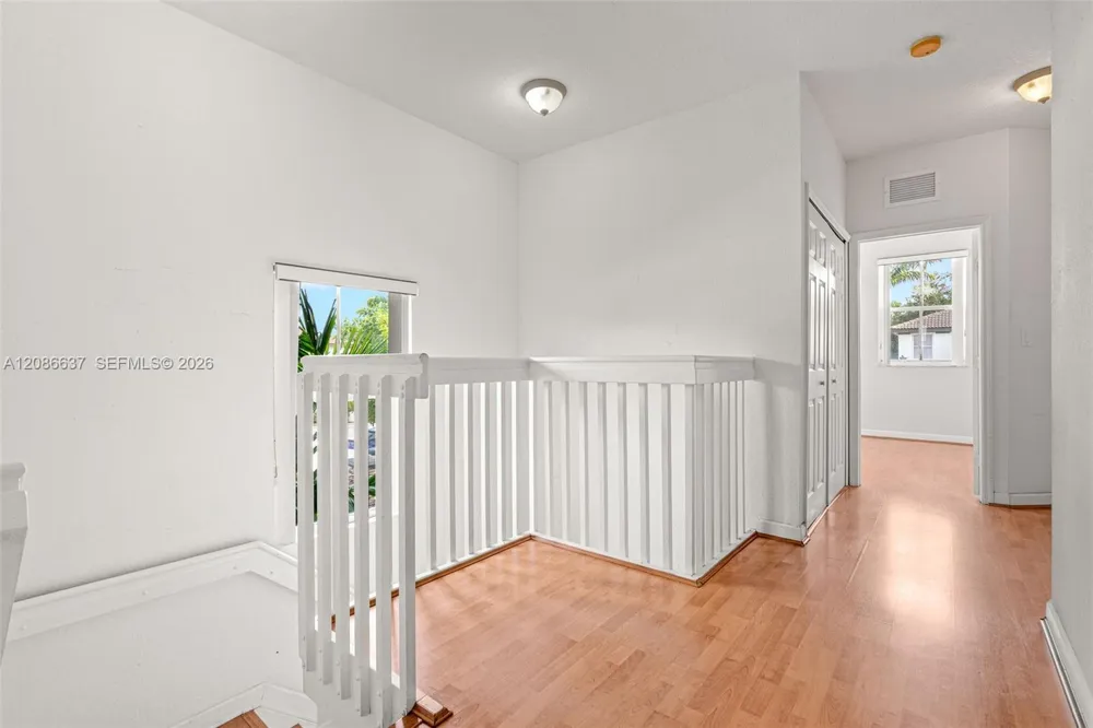11401 NW 76th Ter Doral, FL 33178
