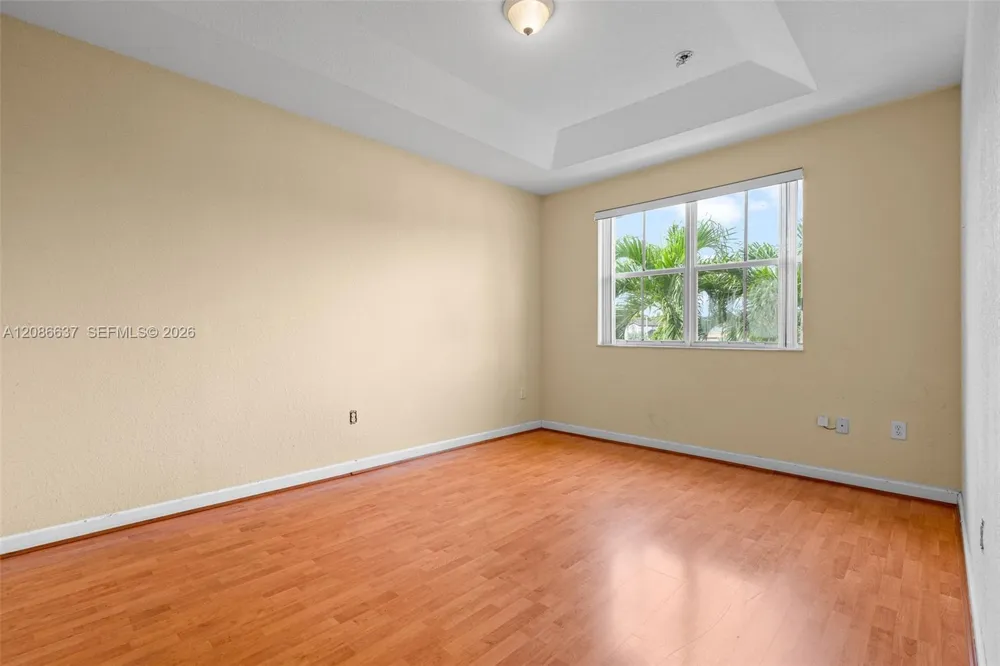 11401 NW 76th Ter Doral, FL 33178