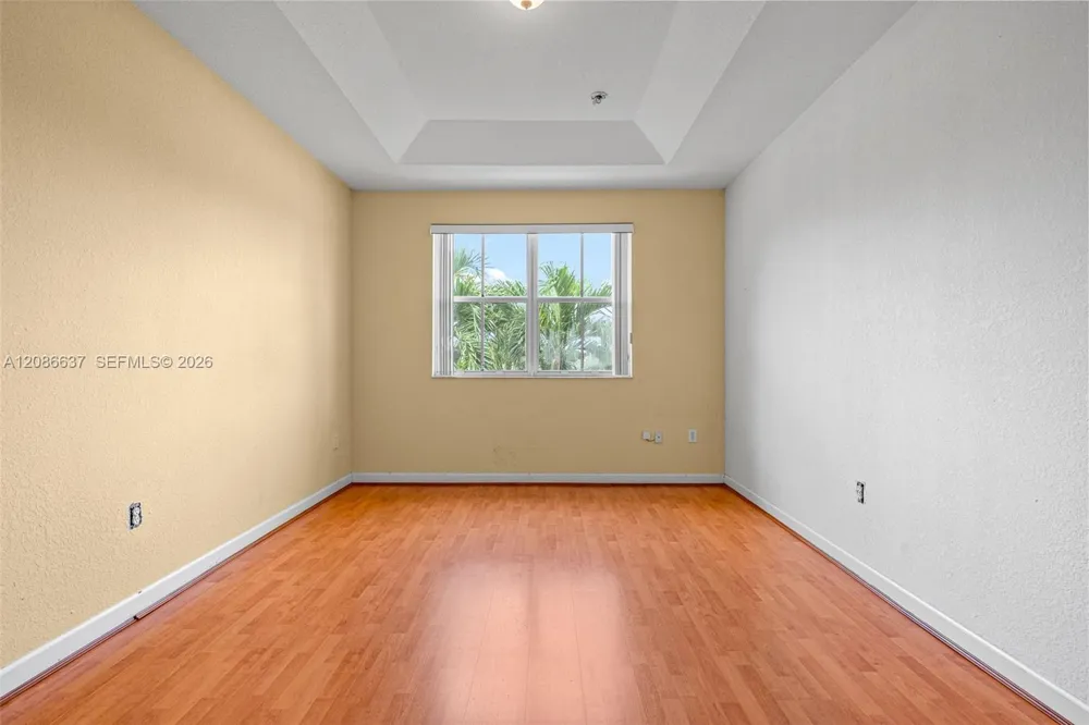 11401 NW 76th Ter Doral, FL 33178