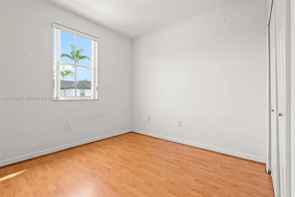 11401 NW 76th Ter Doral, FL 33178