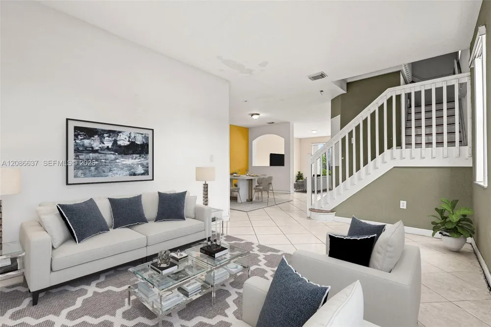 11401 NW 76th Ter Doral, FL 33178