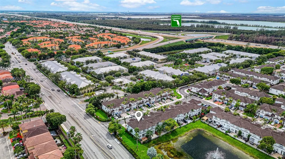 11401 NW 76th Ter Doral, FL 33178
