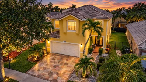 4940 Egret Place