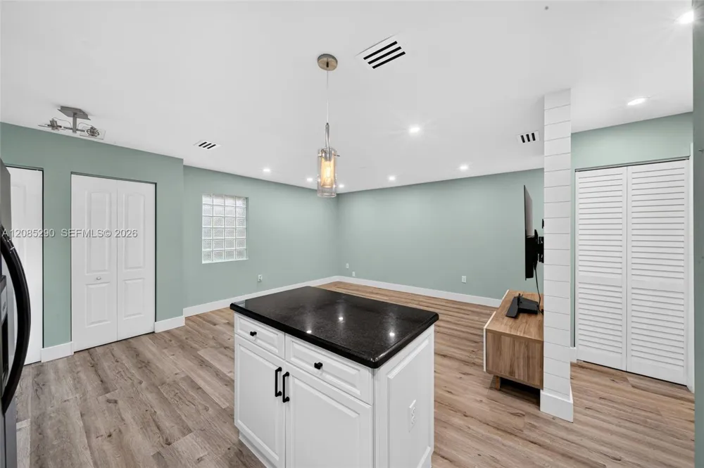 13746 SW 145th St Miami, FL 33186