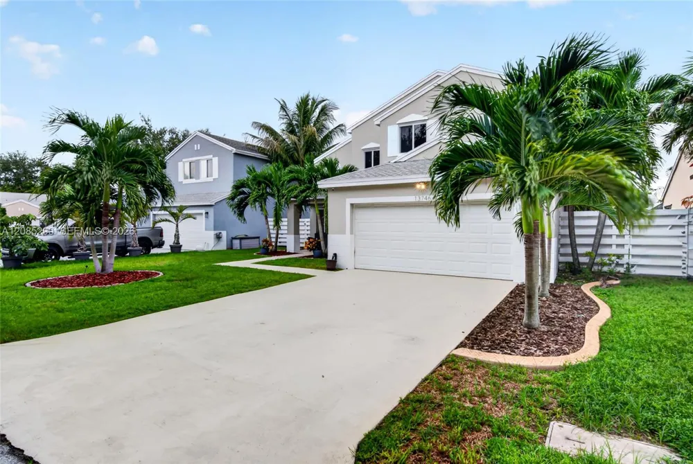 13746 SW 145th St Miami, FL 33186