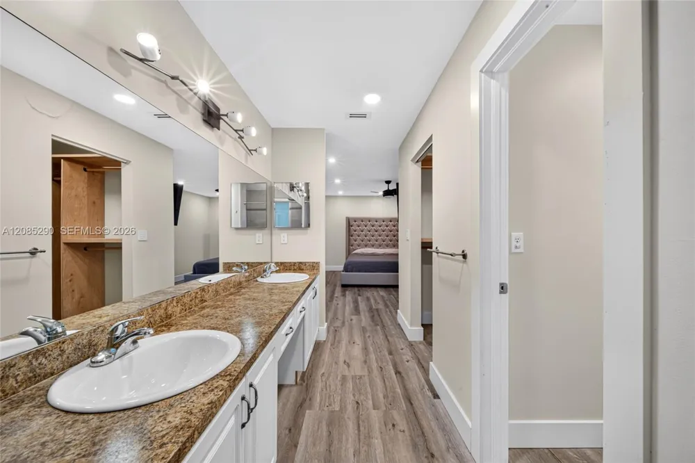 13746 SW 145th St Miami, FL 33186