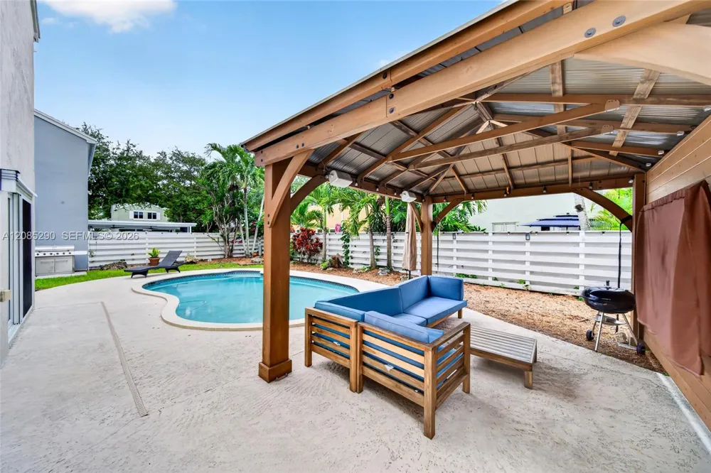 13746 SW 145th St Miami, FL 33186