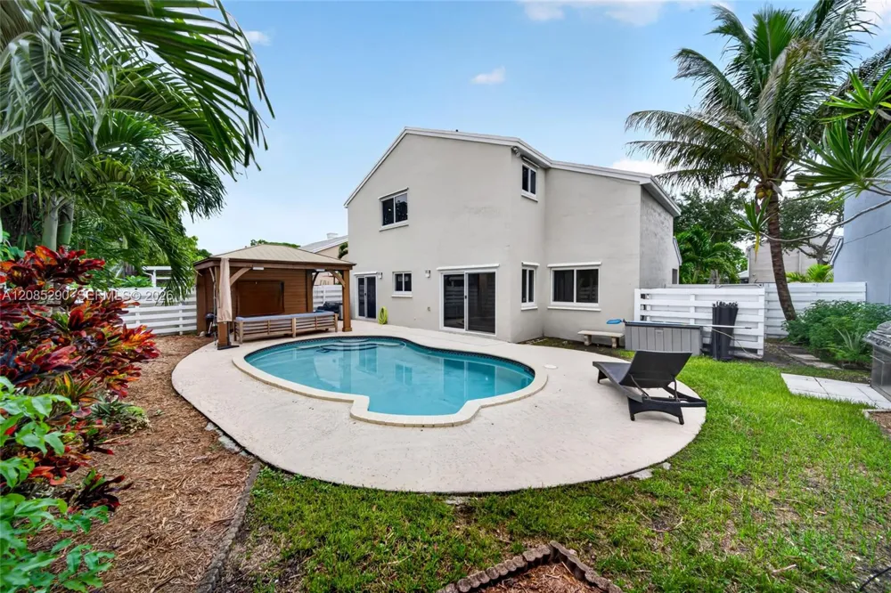 13746 SW 145th St Miami, FL 33186