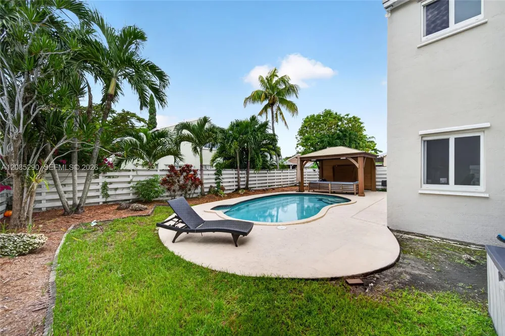 13746 SW 145th St Miami, FL 33186