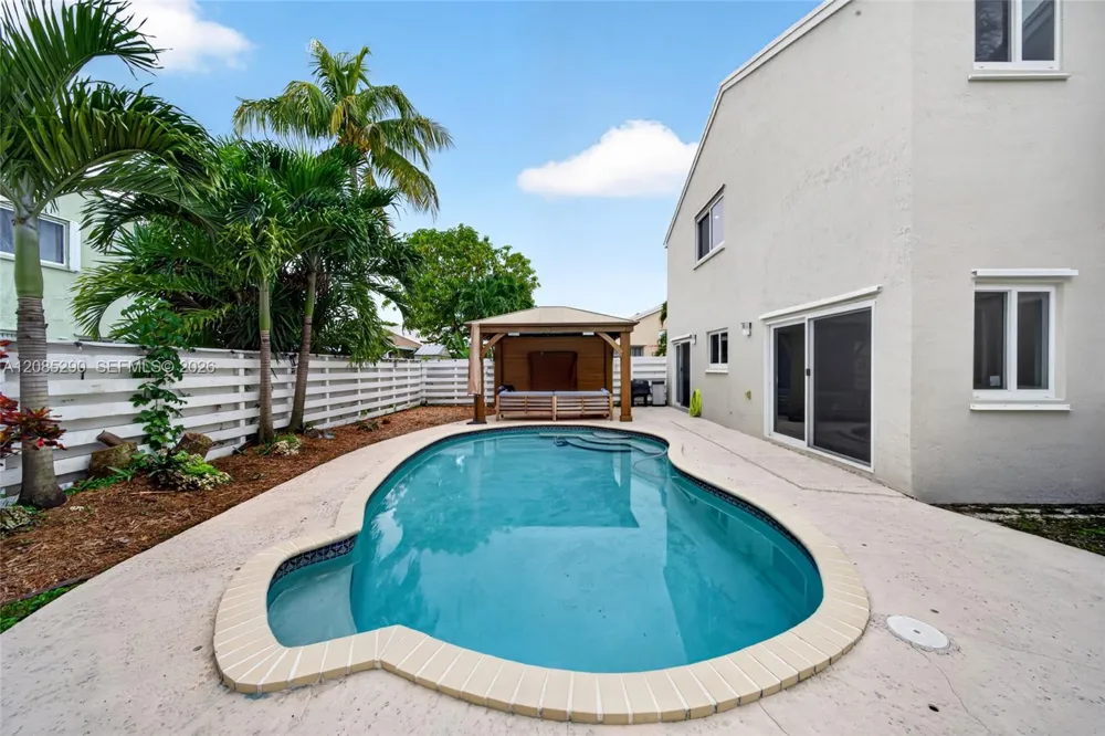 13746 SW 145th St Miami, FL 33186