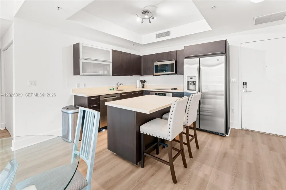 90 SW 3rd St #1115 Miami, FL 33130