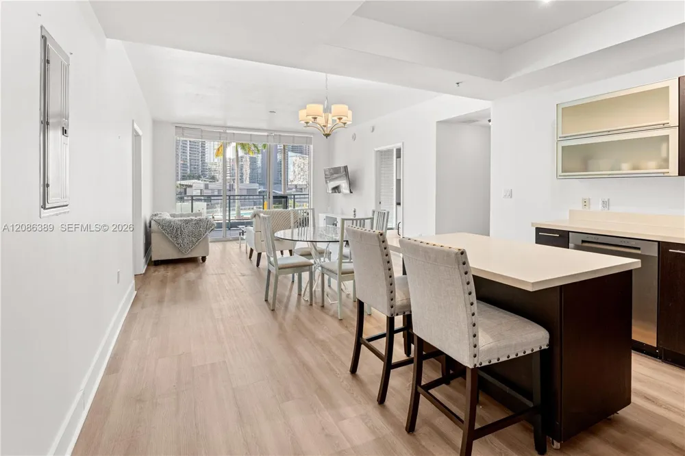 90 SW 3rd St #1115 Miami, FL 33130