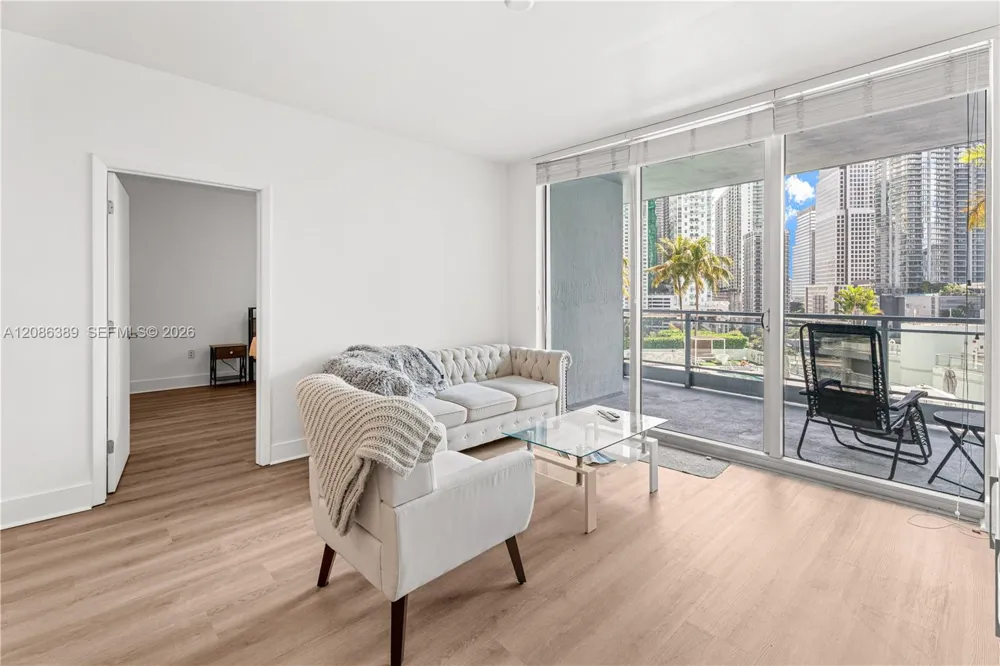 90 SW 3rd St #1115 Miami, FL 33130