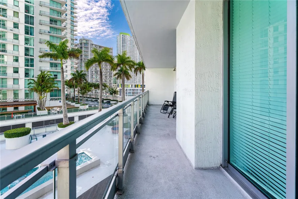 90 SW 3rd St #1115 Miami, FL 33130